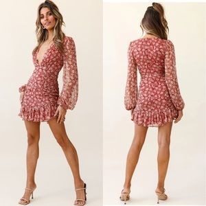 NWT Saints + Secrets string detail floral print dress size medium